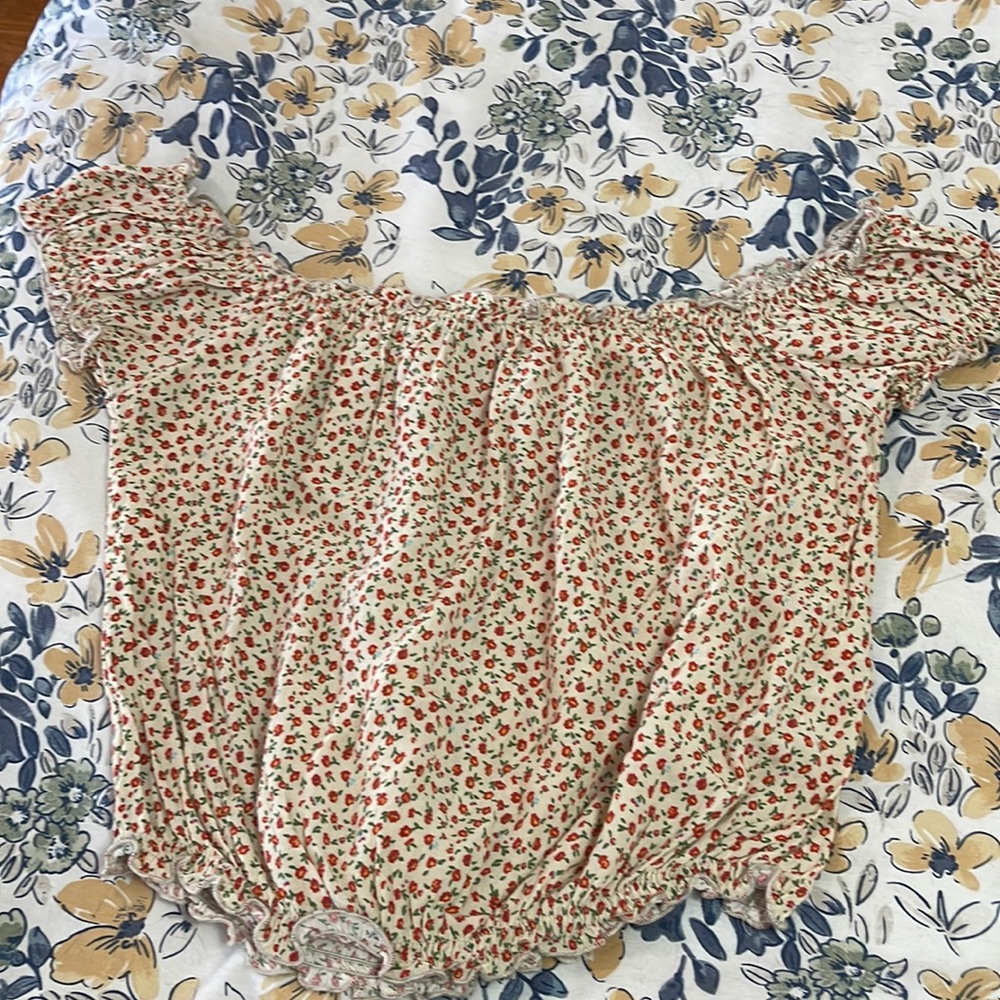 Brandy Melville top